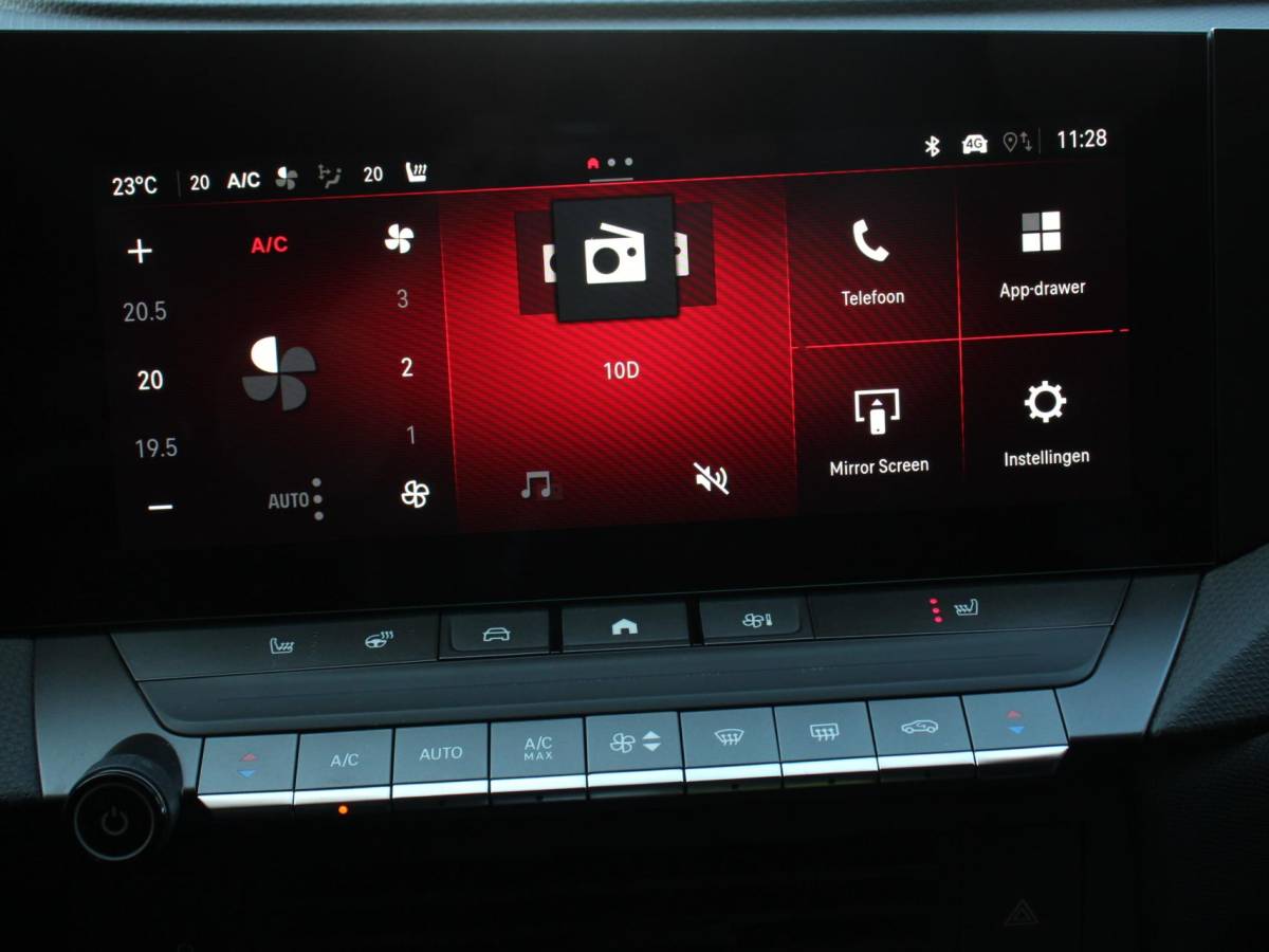 Opel Astra Opel Astra Sports Tourer 1.2 Turbo GS Climate control Cruise control Parkeersensoren Achteruitrij camera Navigatie LED Apple Carplay/ Andriod Auto
