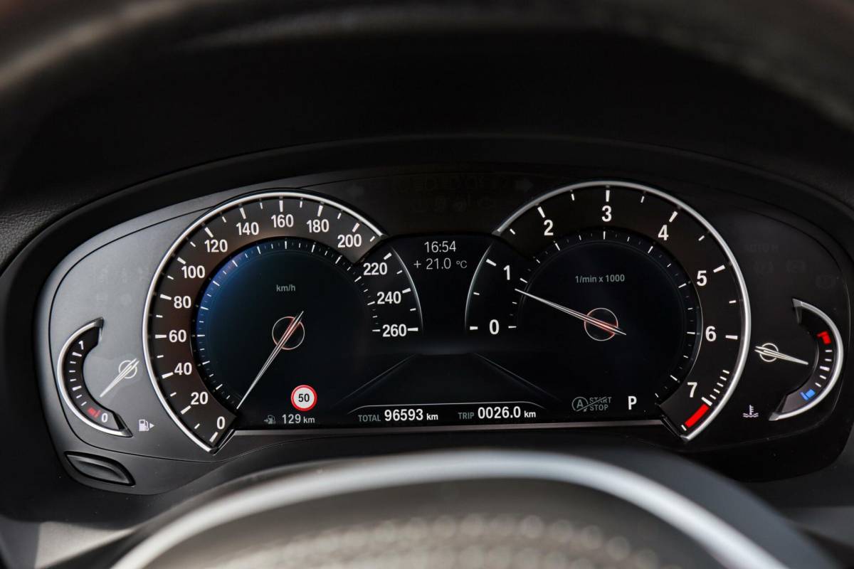 BMW X3 BMW X3 xDrive20i M-Sport M-Pakket /PANODAK/ACC/CAMERA/CARPLAY/KEYLESS/HUD/TREKHAAK/STOELVERW V+A!