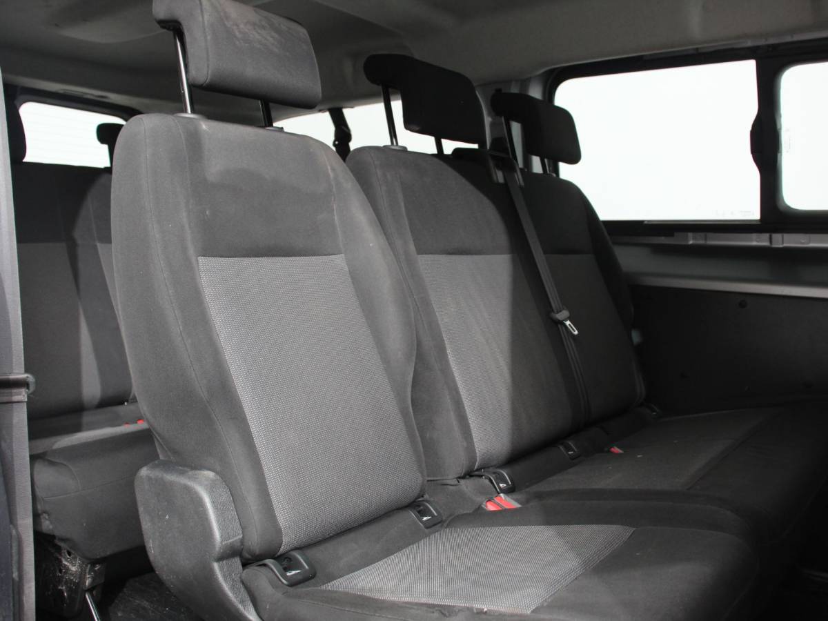 Toyota ProAce Toyota PROACE Shuttle 2.0 D-4D Cool Comfort Long | 9 persoons | Airco | Cruise Control | Bluetooth |