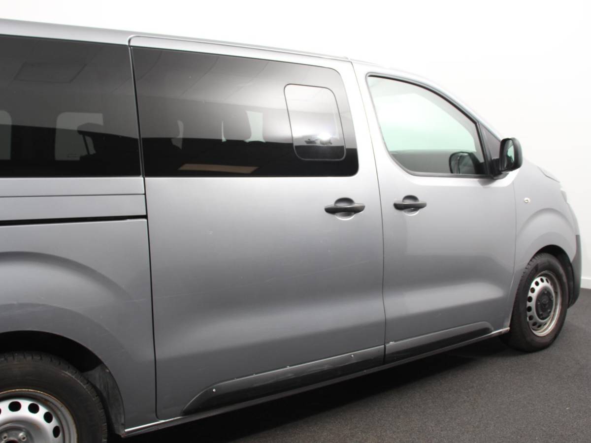 Toyota ProAce Toyota PROACE Shuttle 2.0 D-4D Cool Comfort Long | 9 persoons | Airco | Cruise Control | Bluetooth |