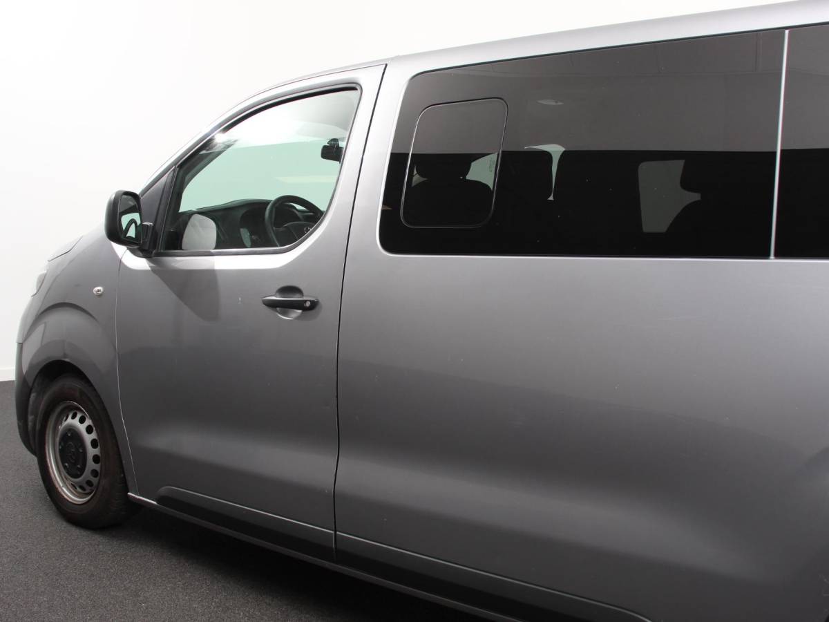 Toyota ProAce Toyota PROACE Shuttle 2.0 D-4D Cool Comfort Long | 9 persoons | Airco | Cruise Control | Bluetooth |