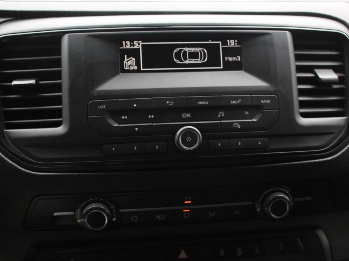Toyota ProAce Toyota PROACE Shuttle 2.0 D-4D Cool Comfort Long | 9 persoons | Airco | Cruise Control | Bluetooth |