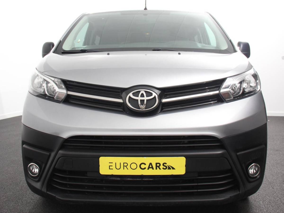 Toyota ProAce Toyota PROACE Shuttle 2.0 D-4D Cool Comfort Long | 9 persoons | Airco | Cruise Control | Bluetooth |