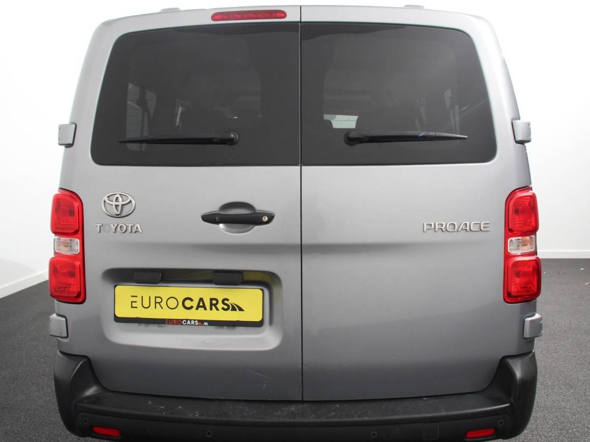 Toyota ProAce Toyota PROACE Shuttle 2.0 D-4D Cool Comfort Long | 9 persoons | Airco | Cruise Control | Bluetooth |