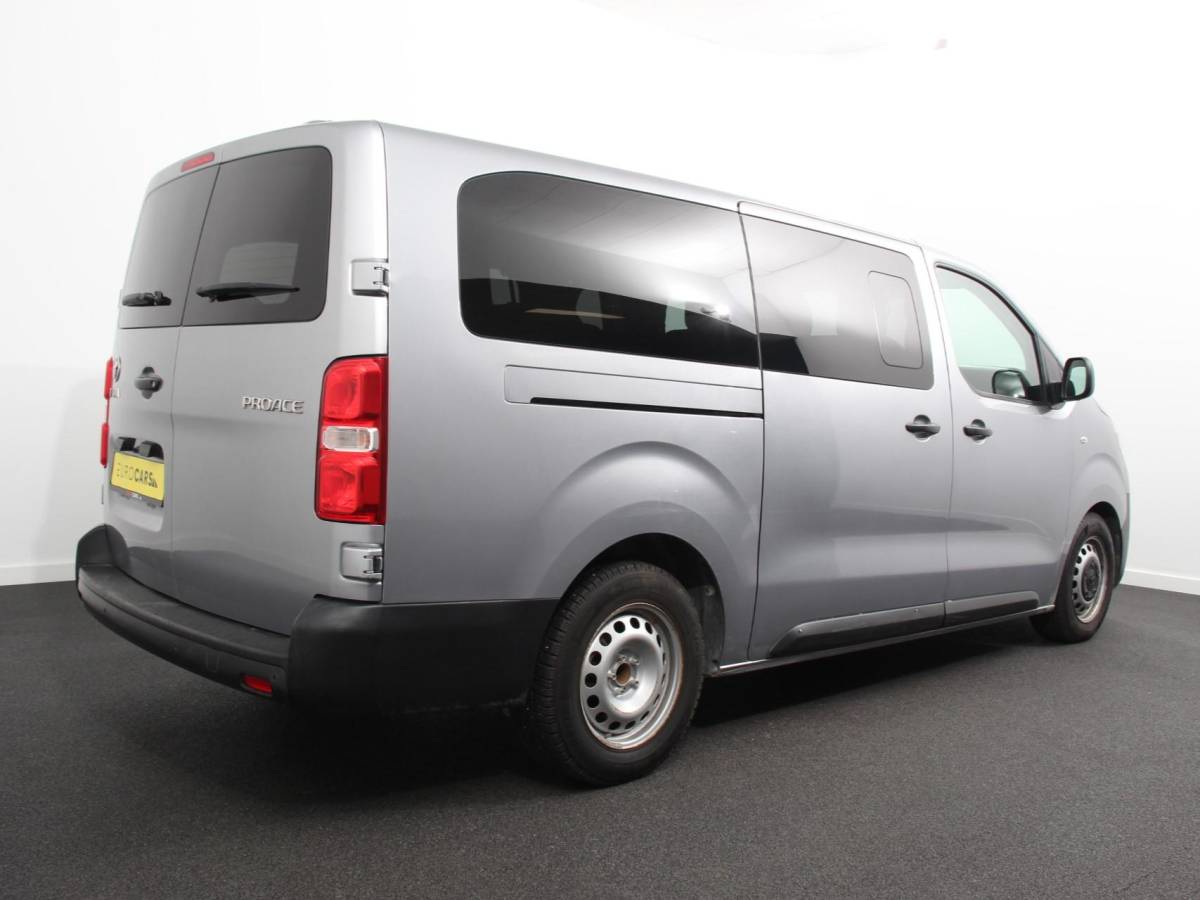 Toyota ProAce Toyota PROACE Shuttle 2.0 D-4D Cool Comfort Long | 9 persoons | Airco | Cruise Control | Bluetooth |
