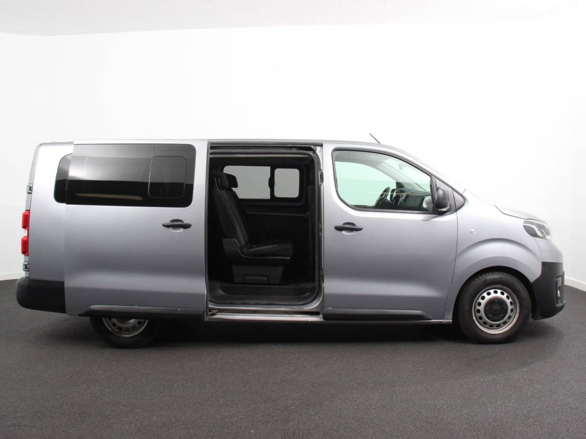 Toyota ProAce Toyota PROACE Shuttle 2.0 D-4D Cool Comfort Long | 9 persoons | Airco | Cruise Control | Bluetooth |