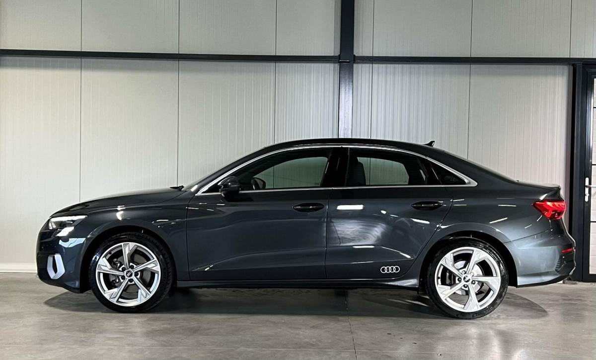 Audi A3 Audi A3 Limousine 35 TFSI edition one  S-line Virtual Sfeer