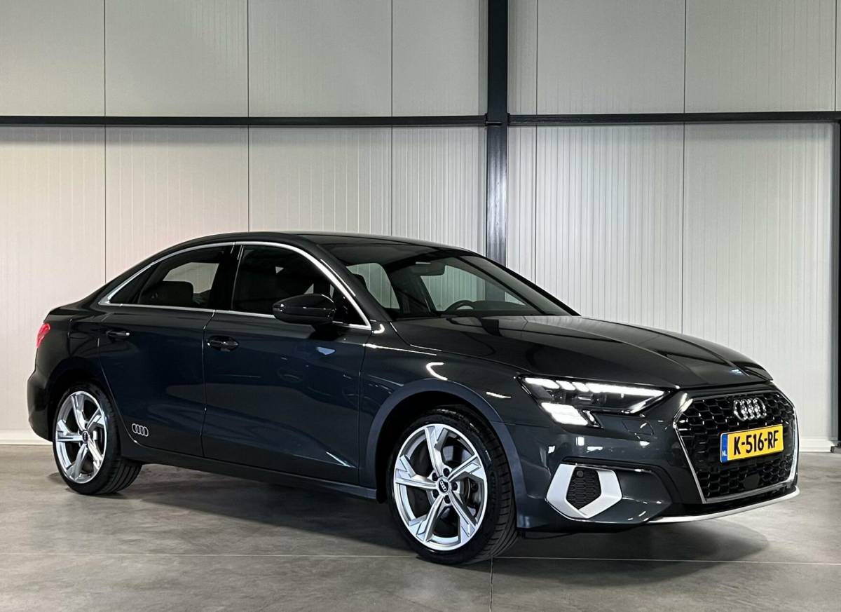 Audi A3 Audi A3 Limousine 35 TFSI edition one  S-line Virtual Sfeer
