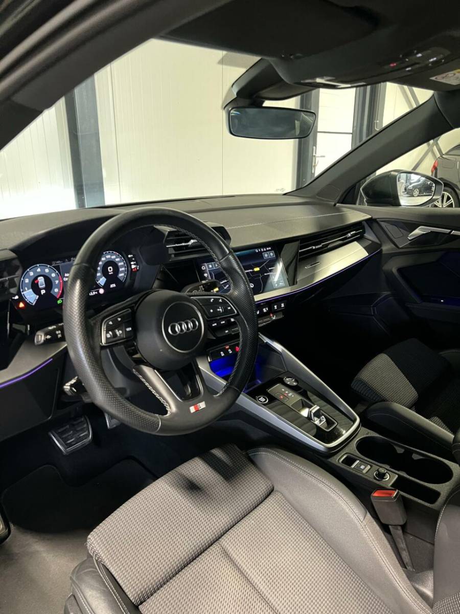 Audi A3 Audi A3 Limousine 35 TFSI edition one  S-line Virtual Sfeer