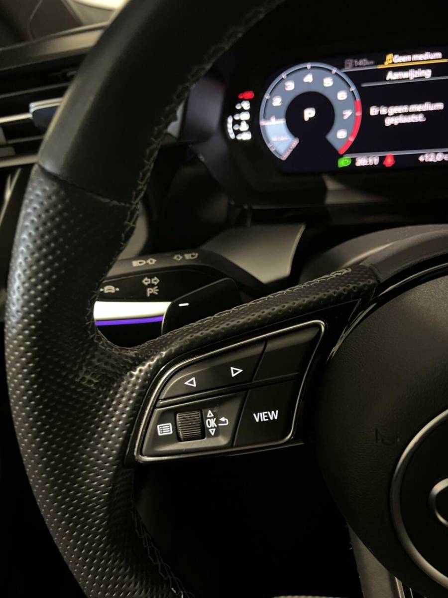 Audi A3 Audi A3 Limousine 35 TFSI edition one  S-line Virtual Sfeer