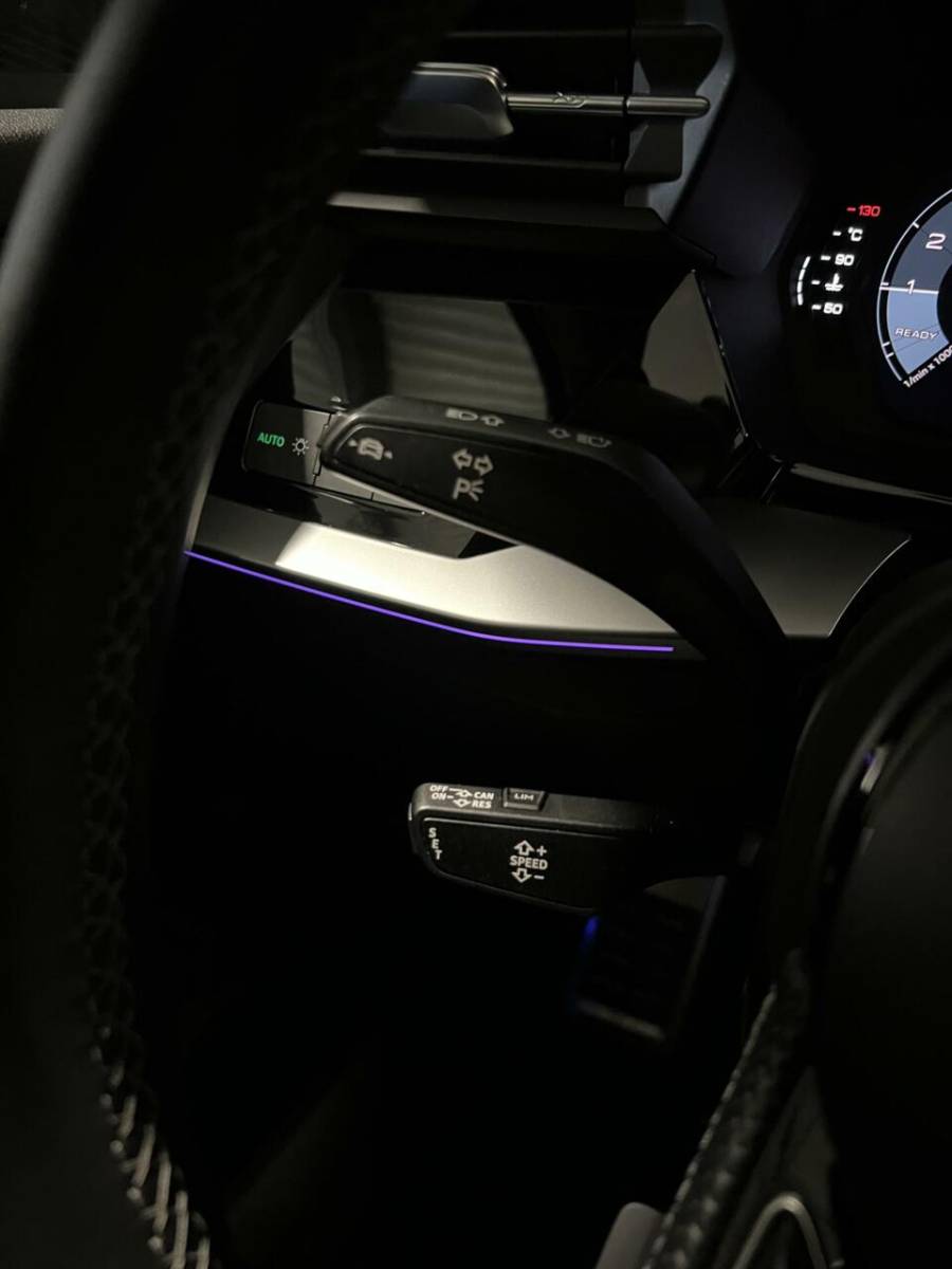 Audi A3 Audi A3 Limousine 35 TFSI edition one  S-line Virtual Sfeer