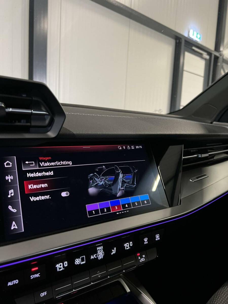 Audi A3 Audi A3 Limousine 35 TFSI edition one  S-line Virtual Sfeer