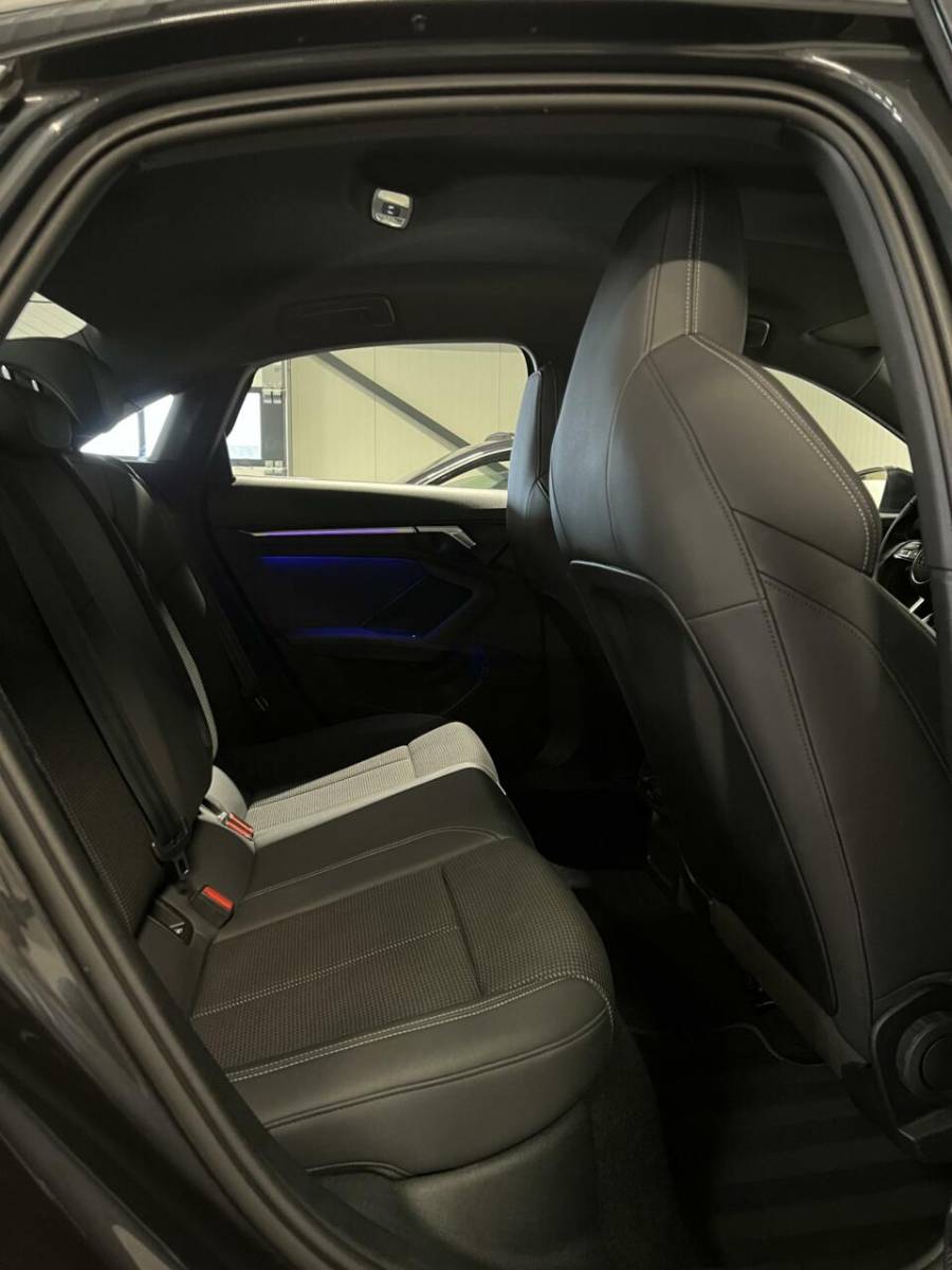 Audi A3 Audi A3 Limousine 35 TFSI edition one  S-line Virtual Sfeer