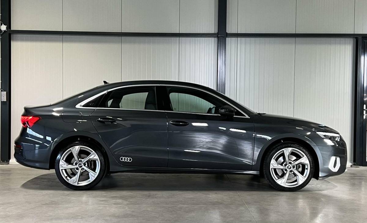 Audi A3 Audi A3 Limousine 35 TFSI edition one  S-line Virtual Sfeer