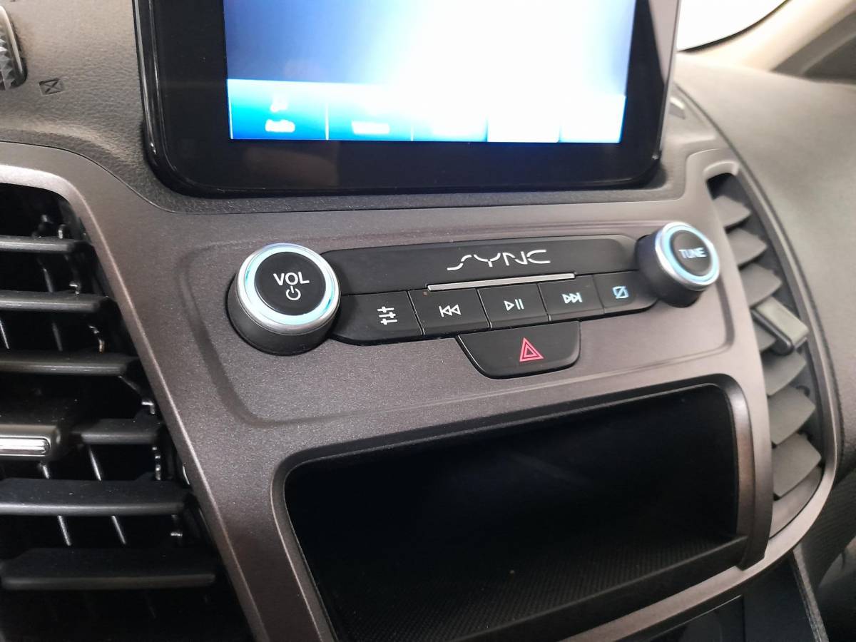 Ford Transit Connect Ford Transit Connect L2 Trend Navigatie Airco  Parkeersensoren  Camera  Bluetooth  Carplay/Android Auto Trekhaak