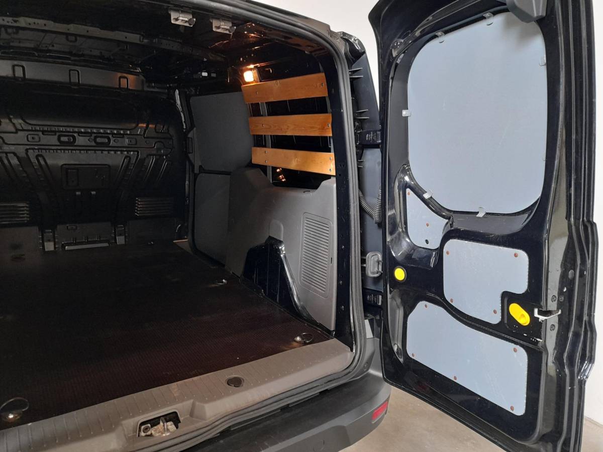 Ford Transit Connect Ford Transit Connect L2 Trend Navigatie Airco  Parkeersensoren  Camera  Bluetooth  Carplay/Android Auto Trekhaak
