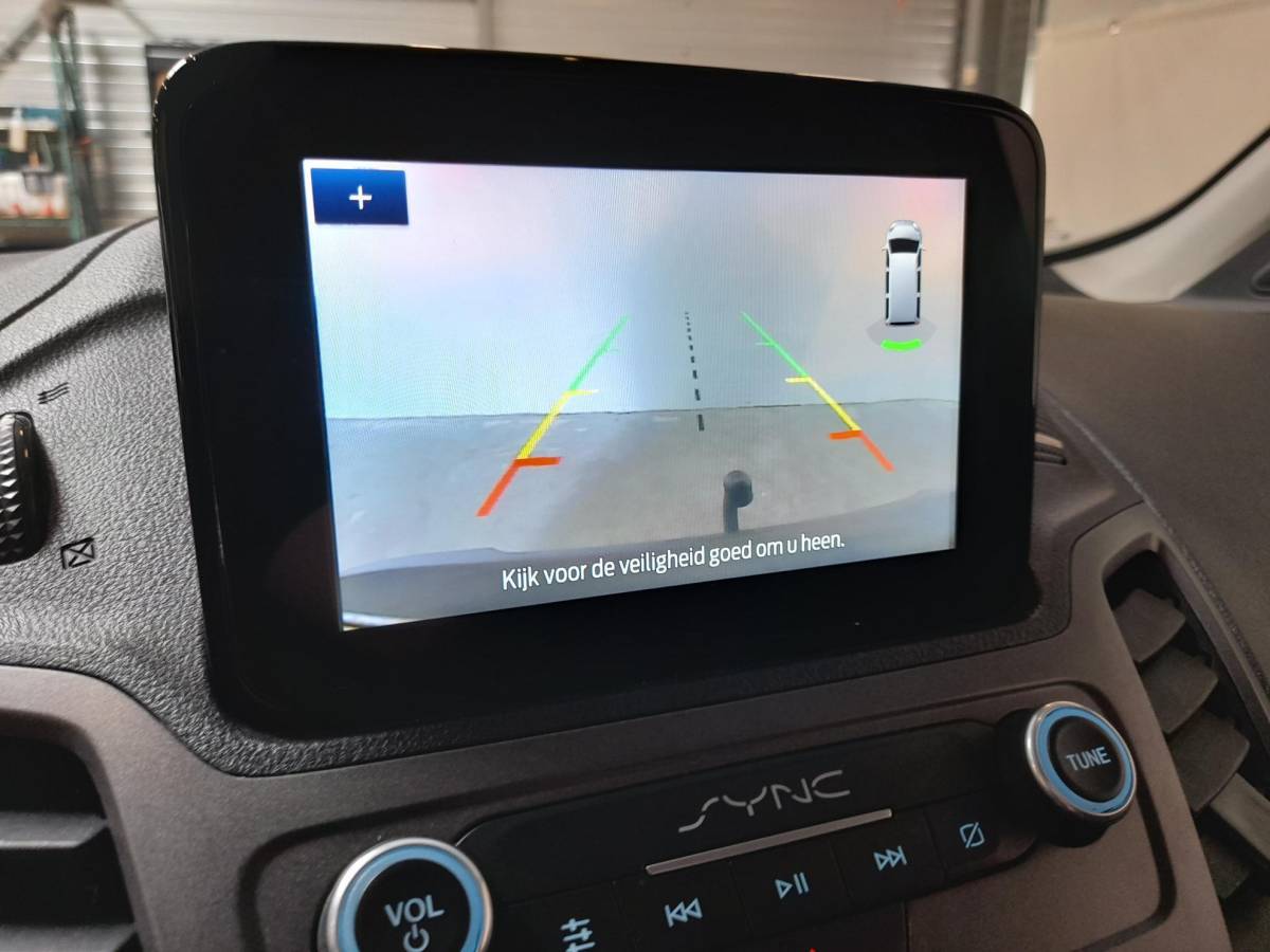 Ford Transit Connect Ford Transit Connect L2 Trend Navigatie Airco  Parkeersensoren  Camera  Bluetooth  Carplay/Android Auto Trekhaak