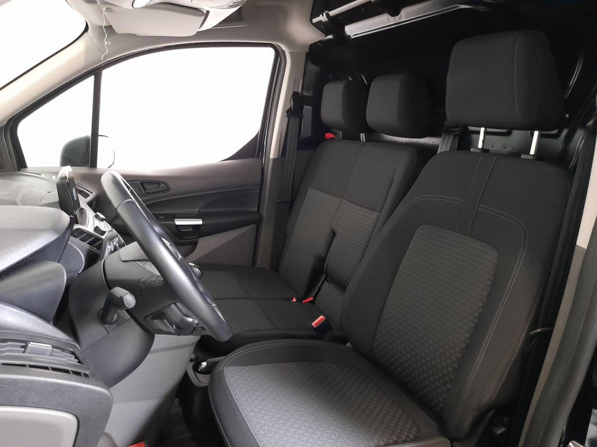 Ford Transit Connect Ford Transit Connect L2 Trend Navigatie Airco  Parkeersensoren  Camera  Bluetooth  Carplay/Android Auto Trekhaak