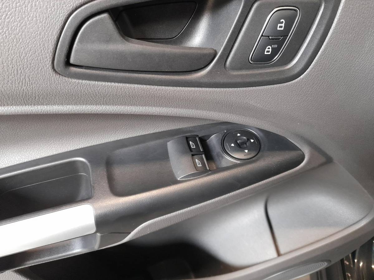 Ford Transit Connect Ford Transit Connect L2 Trend Navigatie Airco  Parkeersensoren  Camera  Bluetooth  Carplay/Android Auto Trekhaak