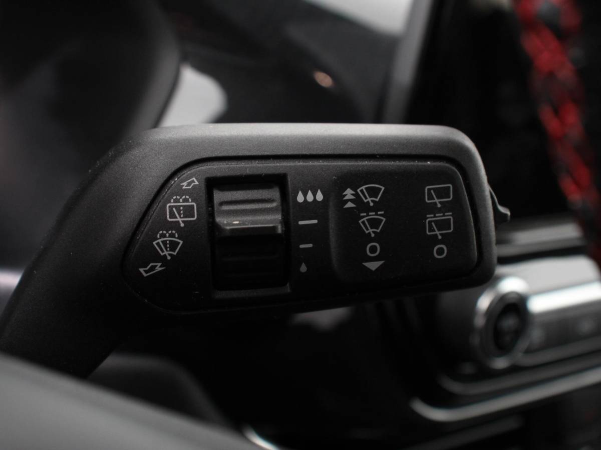 Ford Puma Ford Puma 1.0 EcoBoost 125pk Hybrid ST-Line | Navigatie | Apple Carplay/Android Auto | Climate Control | Cruise Control | Led | Dab | Verwarmde voorstoelen | Parkeer sensoren | Keyless Entry