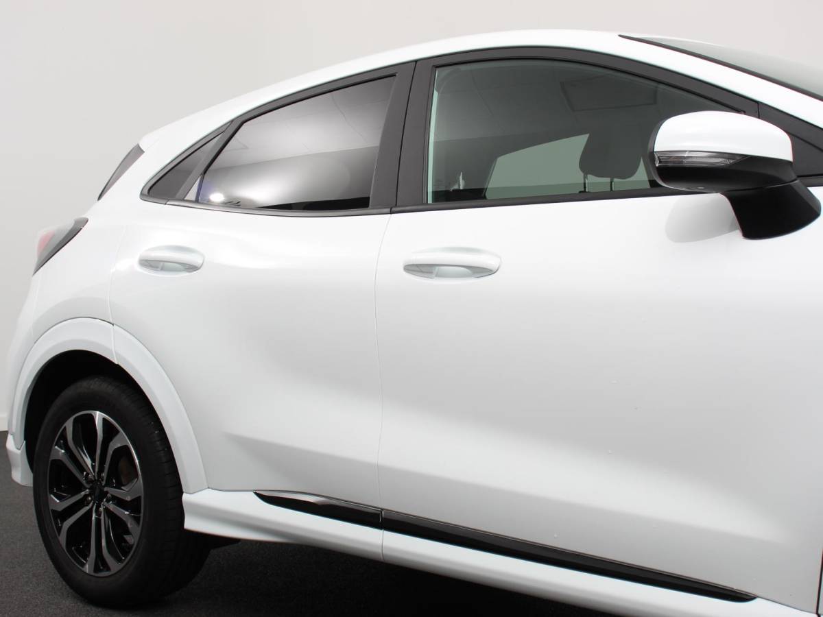 Ford Puma Ford Puma 1.0 EcoBoost 125pk Hybrid ST-Line | Navigatie | Apple Carplay/Android Auto | Climate Control | Cruise Control | Led | Dab | Verwarmde voorstoelen | Parkeer sensoren | Keyless Entry