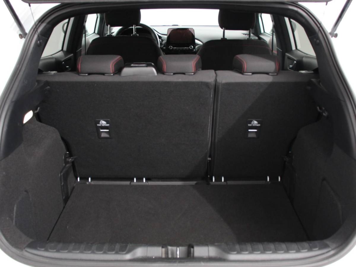 Ford Puma Ford Puma 1.0 EcoBoost 125pk Hybrid ST-Line | Navigatie | Apple Carplay/Android Auto | Climate Control | Cruise Control | Led | Dab | Verwarmde voorstoelen | Parkeer sensoren | Keyless Entry