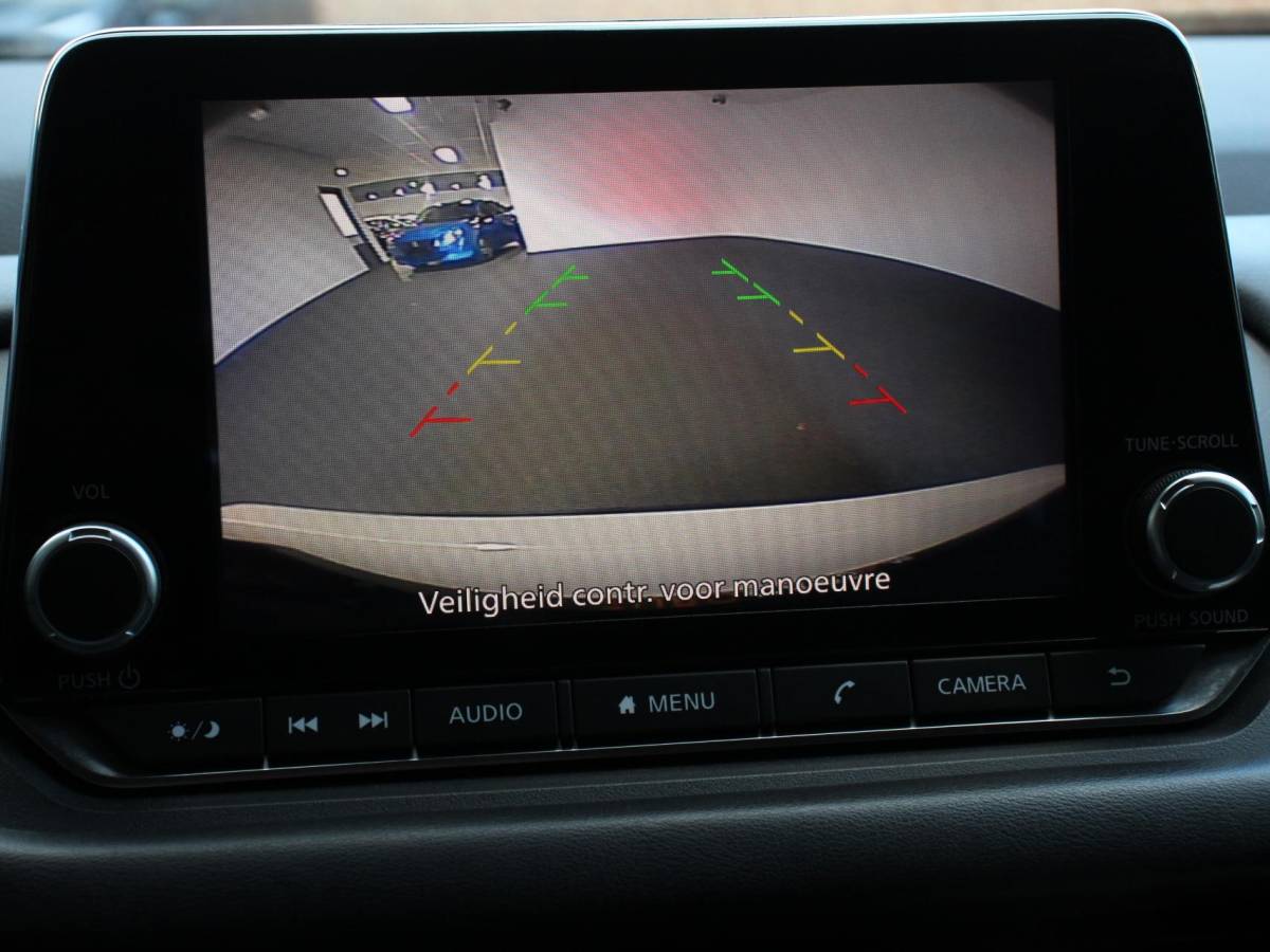 Nissan QASHQAI Nissan Qashqai 1.3 MHEV Xtronic Acenta Navigatie Apple Carplay/Andoid Auto Parkeersensor achter Camera Adaptive Cruise Control Blind Spot Assist Stuur- en stoelverwarming Ledverlichting Climatronic