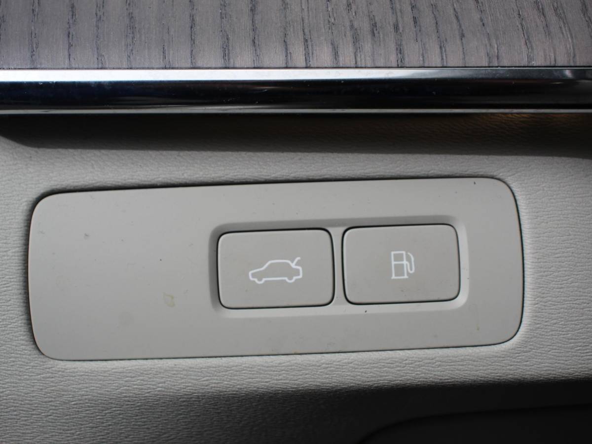 Volvo XC90 Volvo XC90 2.0 T8 Recharge AWD Ultimate Dark | Leder | Panorama-schuifdak | Navigatie | Electrisch bedienbare achterklep | Camera 360* | Elektrische trekhaak Adaptieve cruise control | Keyless | Verwarmde stoelen | LED | Stuurverwarming | Apple Carplay/ Android Auto