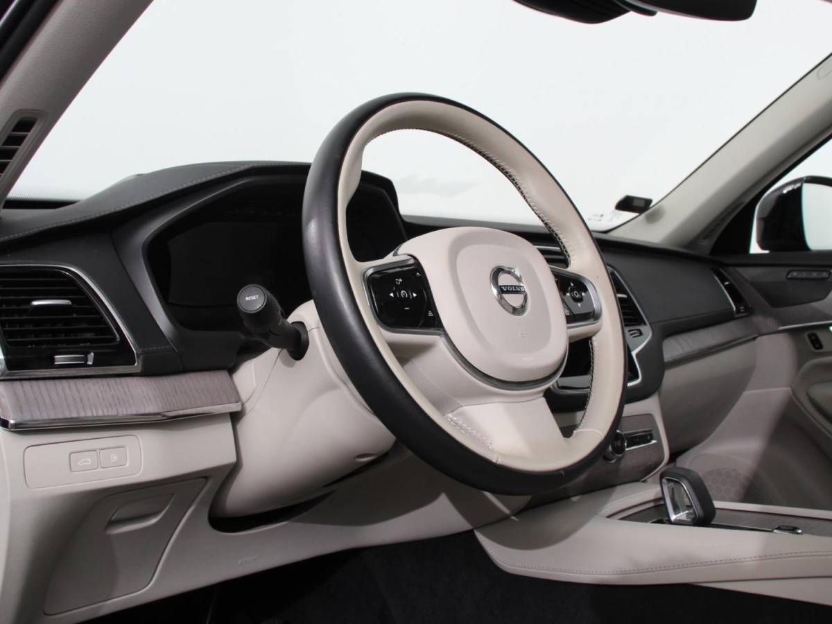 Volvo XC90 Volvo XC90 2.0 T8 Recharge AWD Ultimate Dark | Leder | Panorama-schuifdak | Navigatie | Electrisch bedienbare achterklep | Camera 360* | Elektrische trekhaak Adaptieve cruise control | Keyless | Verwarmde stoelen | LED | Stuurverwarming | Apple Carplay/ Android Auto