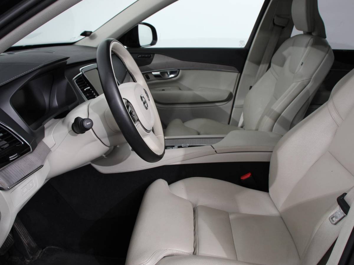 Volvo XC90 Volvo XC90 2.0 T8 Recharge AWD Ultimate Dark | Leder | Panorama-schuifdak | Navigatie | Electrisch bedienbare achterklep | Camera 360* | Elektrische trekhaak Adaptieve cruise control | Keyless | Verwarmde stoelen | LED | Stuurverwarming | Apple Carplay/ Android Auto