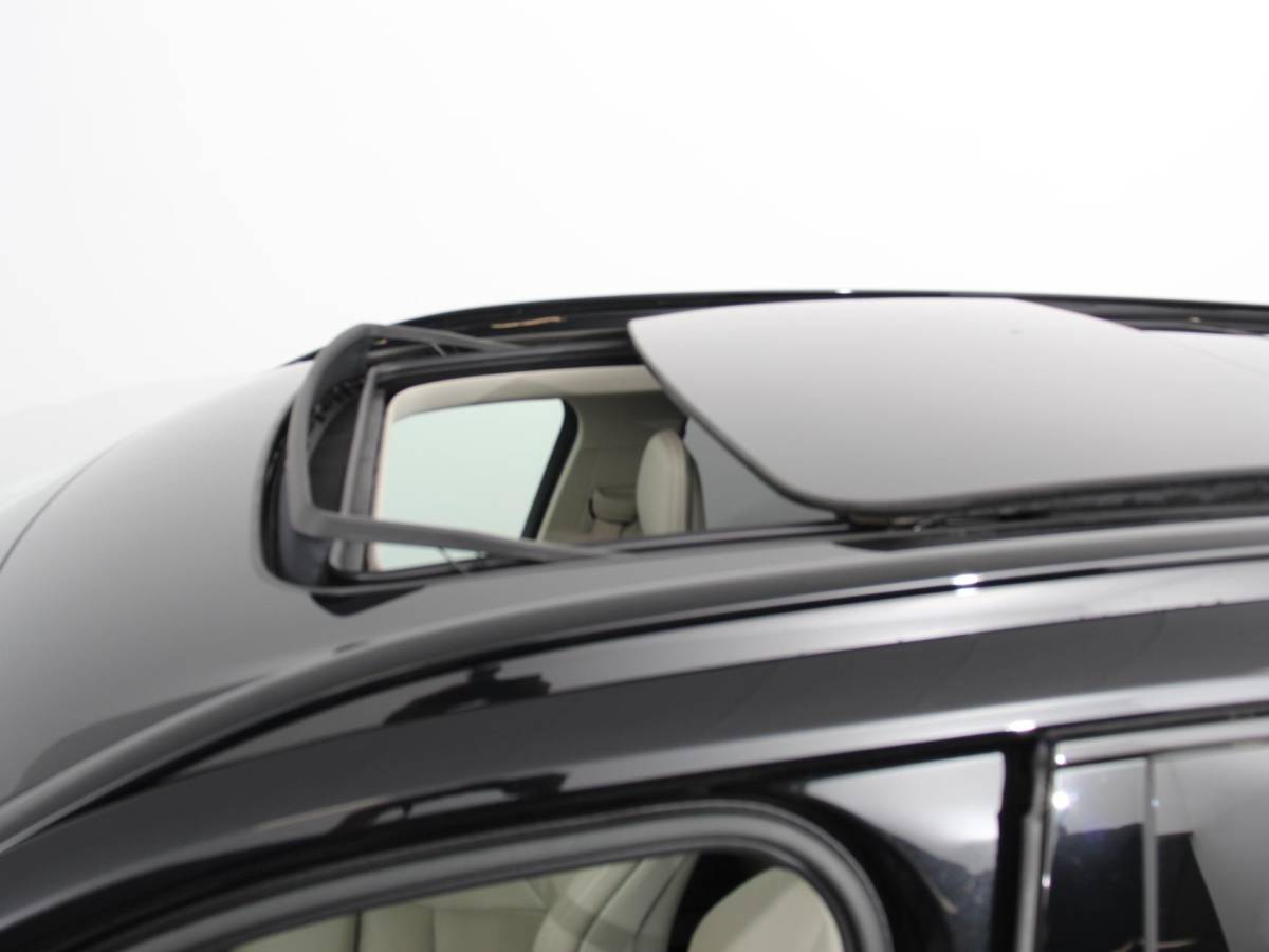 Volvo XC90 Volvo XC90 2.0 T8 Recharge AWD Ultimate Dark | Leder | Panorama-schuifdak | Navigatie | Electrisch bedienbare achterklep | Camera 360* | Elektrische trekhaak Adaptieve cruise control | Keyless | Verwarmde stoelen | LED | Stuurverwarming | Apple Carplay/ Android Auto