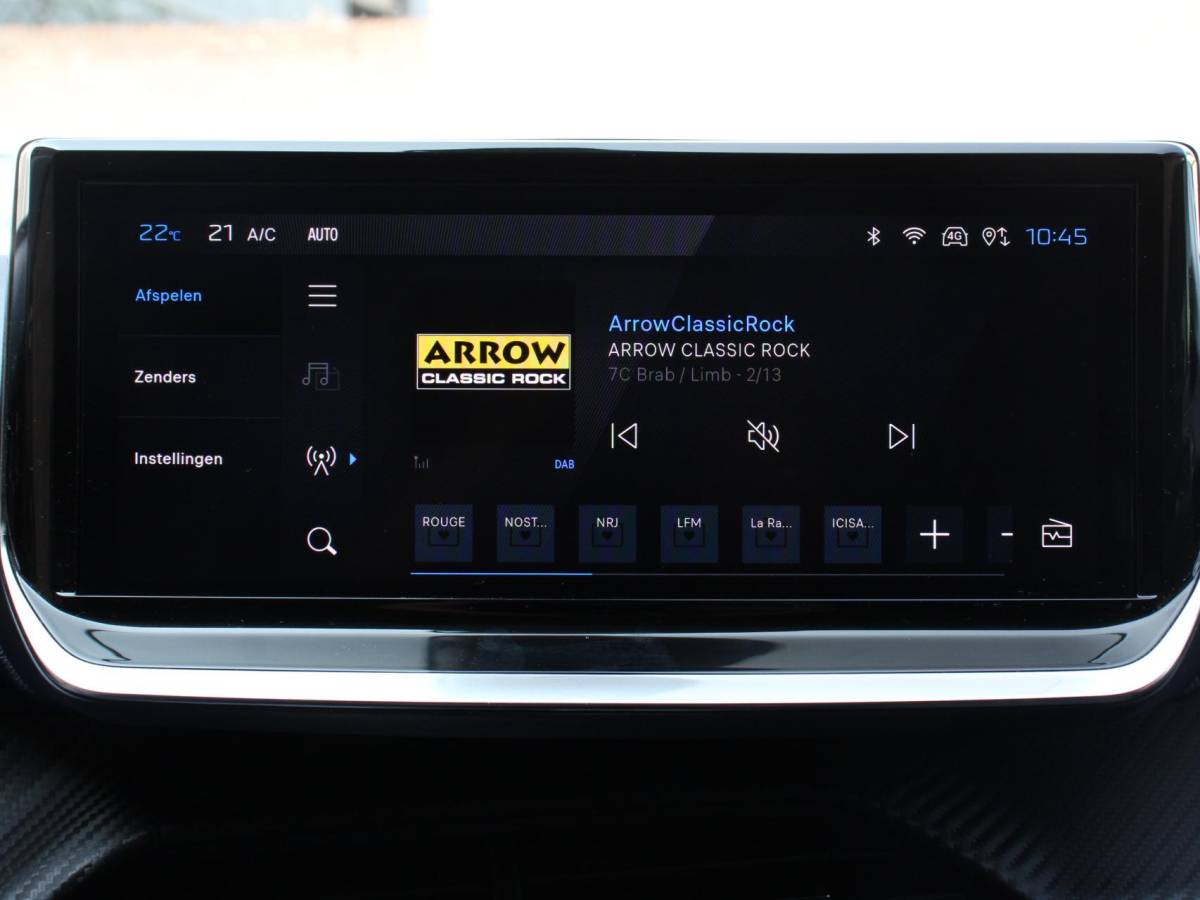 Peugeot 208 Peugeot 208 Hybrid 100 Automaat Allure Navigatie Apple Carplay/ Android Auto Camera Parkeersensoren Adaptive Cruise Control Stoelverwarming Ledverlichting Climate control