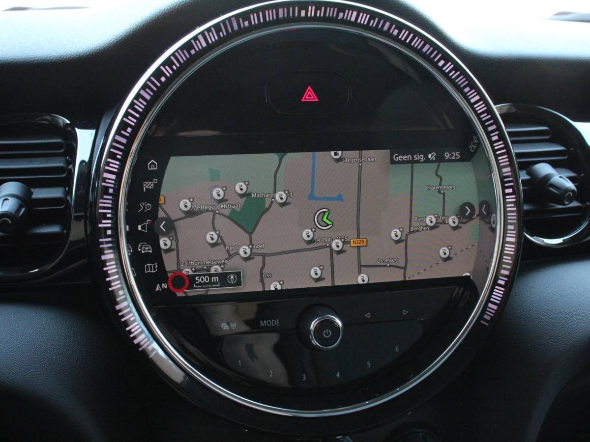 MINI Electric Mini Mini Electric Business Edition 33 kWh | Navigatie | Climate Control | Lichtmetalen Velgen | Dab | Parkeer sensoren