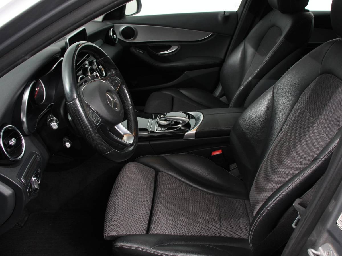Mercedes-Benz C-Klasse Mercedes-Benz C-klasse Estate 180 Ambition Automaat | Climate control | Leder | Navigatie | Lichtmetalen velgen | Parksensoren | Cruise control