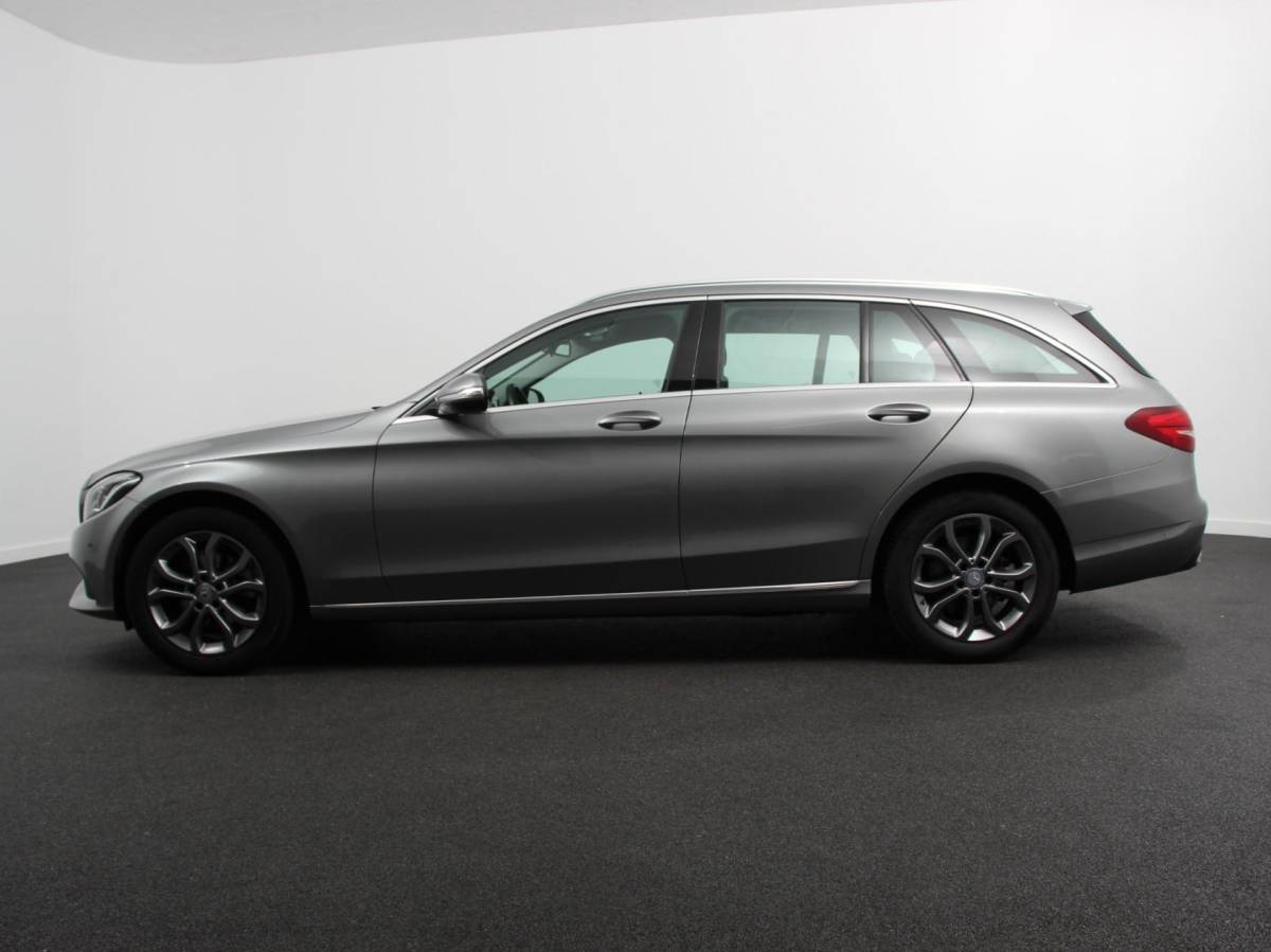 Mercedes-Benz C-Klasse Mercedes-Benz C-klasse Estate 180 Ambition Automaat | Climate control | Leder | Navigatie | Lichtmetalen velgen | Parksensoren | Cruise control