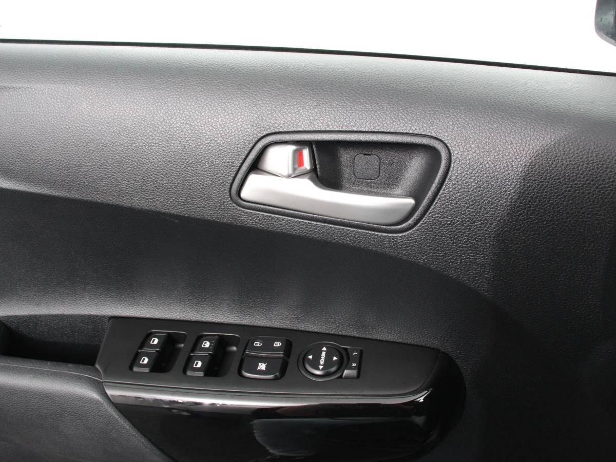 Kia Picanto Kia Picanto 1.0 DPi DynamicLine Automaat | Navigatie | Apple Carplay/Android Auto | Airco | Camera | DAB | Lichtmetalen velgen | Bluetooth