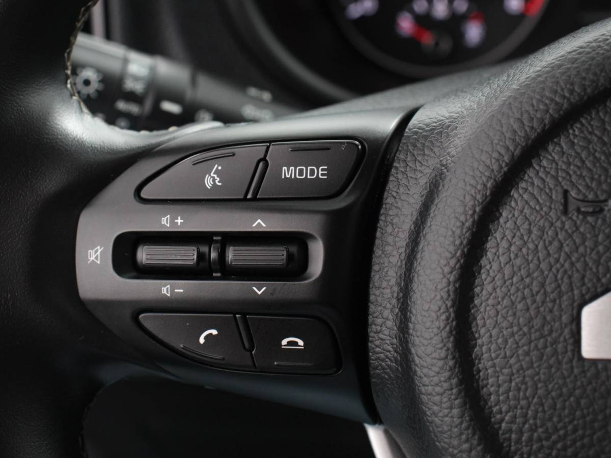 Kia Picanto Kia Picanto 1.0 DPi DynamicLine Automaat | Navigatie | Apple Carplay/Android Auto | Airco | Camera | DAB | Lichtmetalen velgen | Bluetooth