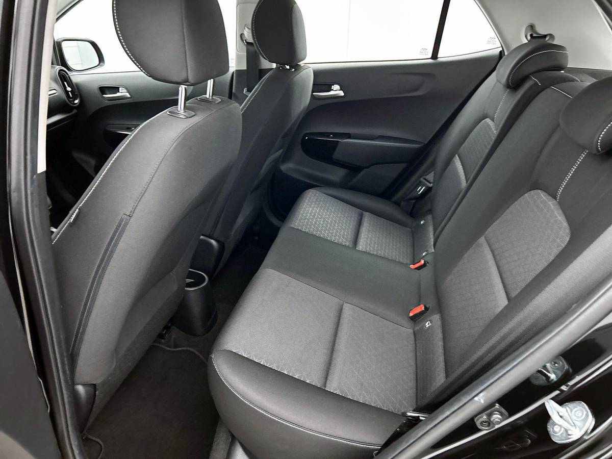 Kia Picanto Kia Picanto 1.0 DPi DynamicLine Automaat | Navigatie | Apple Carplay/Android Auto | Airco | Camera | DAB | Lichtmetalen velgen | Bluetooth