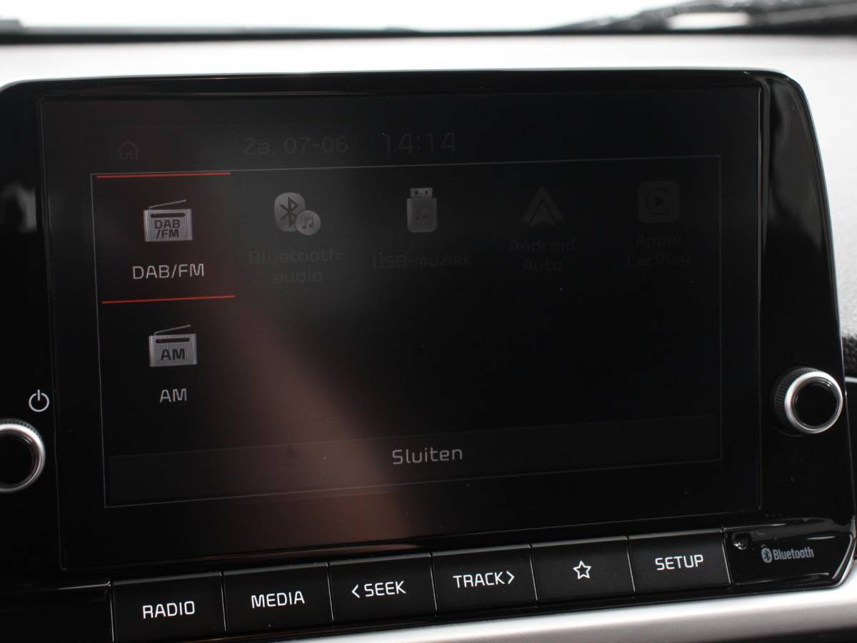 Kia Picanto Kia Picanto 1.0 DPi DynamicLine Automaat | Navigatie | Apple Carplay/Android Auto | Airco | Camera | DAB | Lichtmetalen velgen | Bluetooth