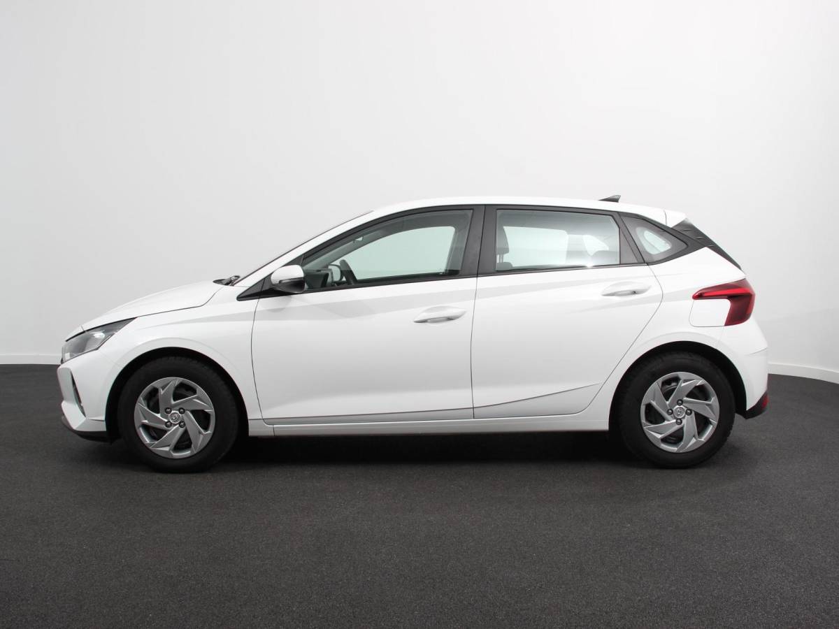 Hyundai i20 Hyundai i20 1.2 MPI Trend | Navigatie | Apple Carplay/Android Auto | Cruise Control | Parkeer sensoren | Digitale Cockpit | Stoelverwarming