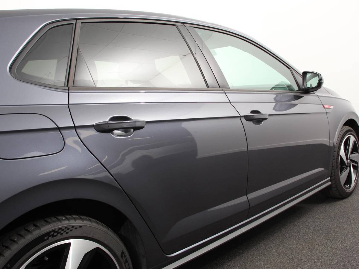 Volkswagen Polo Volkswagen Polo 2.0 TSI GTI Automaat | Apple Carplay / Android Auto | Parkersensoren V+A | Park Assist | Dodehoek Assistent | Adaptive Cruise Control | Verwarmde Voorstoelen | DAB+
