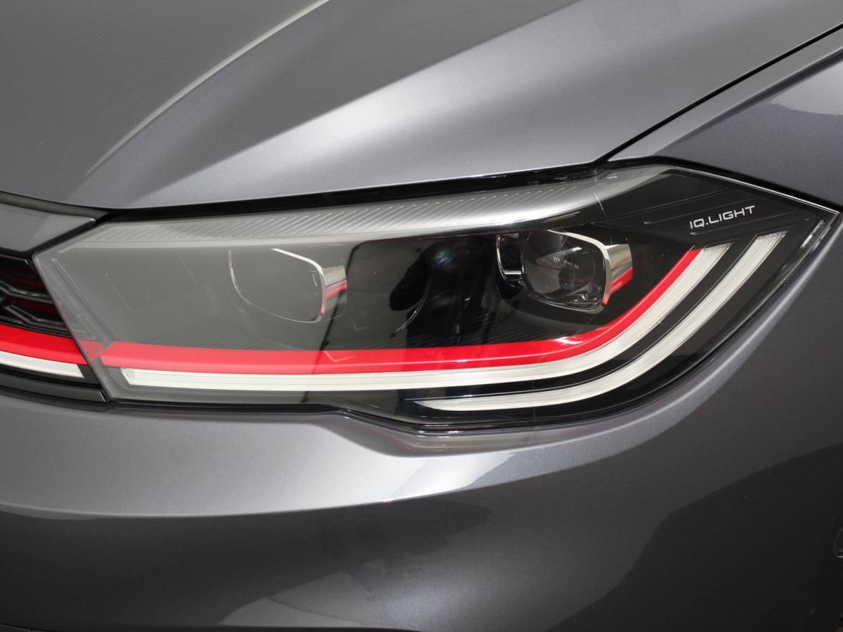 Volkswagen Polo Volkswagen Polo 2.0 TSI GTI Automaat | Apple Carplay / Android Auto | Parkersensoren V+A | Park Assist | Dodehoek Assistent | Adaptive Cruise Control | Verwarmde Voorstoelen | DAB+