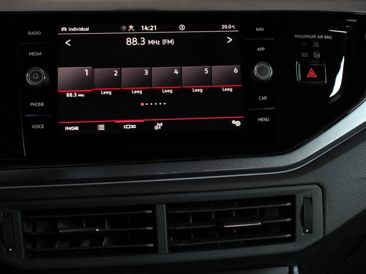 Volkswagen Polo Volkswagen Polo 2.0 TSI GTI Automaat | Apple Carplay / Android Auto | Parkersensoren V+A | Park Assist | Dodehoek Assistent | Adaptive Cruise Control | Verwarmde Voorstoelen | DAB+