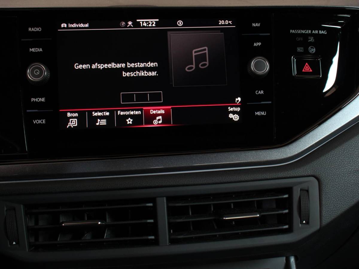 Volkswagen Polo Volkswagen Polo 2.0 TSI GTI Automaat | Apple Carplay / Android Auto | Parkersensoren V+A | Park Assist | Dodehoek Assistent | Adaptive Cruise Control | Verwarmde Voorstoelen | DAB+