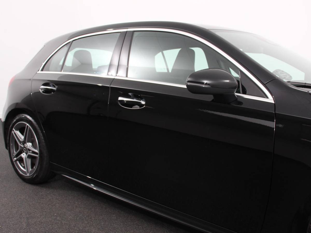 Mercedes-Benz A-Klasse Mercedes-Benz A-klasse 200 Automaat AMG Line | Navigatie | Climate control | Camera | Parkeer sensoren | Half Lederen Bekleding | Led  | Cruise Control adaptive | LM Velgen | Dab | Led