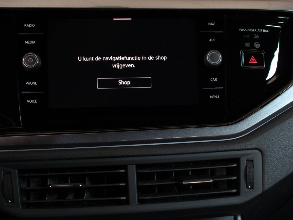 Volkswagen Polo Volkswagen Polo 2.0 TSI GTI Automaat Navigatie Apple Carplay / Android Auto Adaptive Cruise Control Parkersensoren Park Assist Dodehoek Assistent Stoelverwarming Climate Control