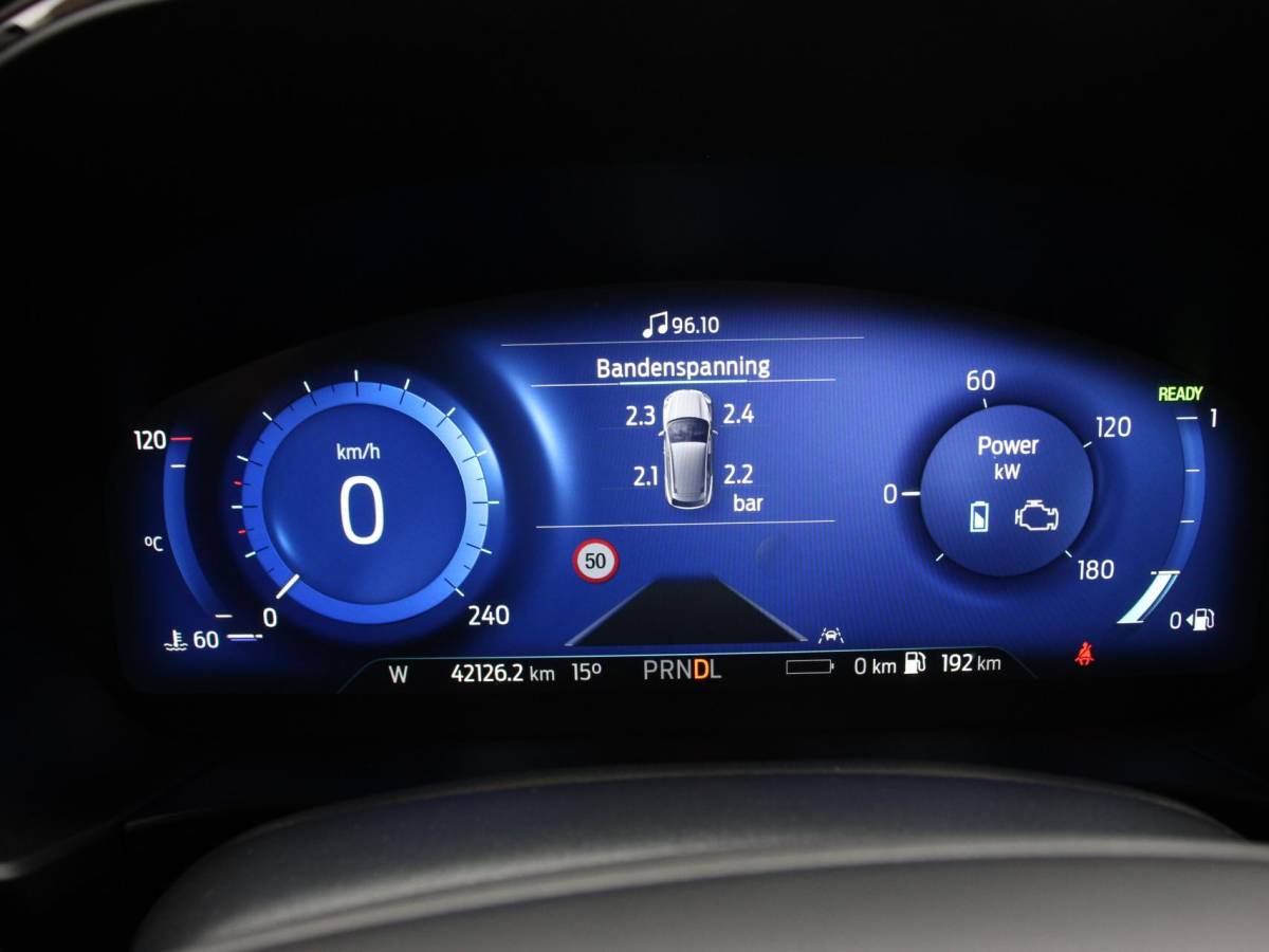 Ford Kuga Ford Kuga 2.5 PHEV ST-Line X | Navigatie | Apple Carplay/Android Auto | Parkeersensoren | Camera | Adaptive Cruise Control | Blind Spot Assist | Elektrische achterklep | Stuurverwarming | Park Assist | LED-koplampen |