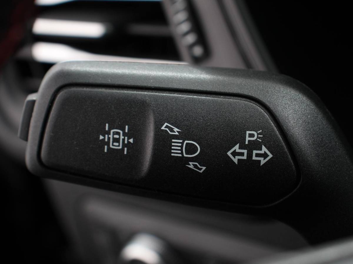 Ford Kuga Ford Kuga 2.5 PHEV ST-Line X | Navigatie | Apple Carplay/Android Auto | Parkeersensoren | Camera | Adaptive Cruise Control | Blind Spot Assist | Elektrische achterklep | Stuurverwarming | Park Assist | LED-koplampen |
