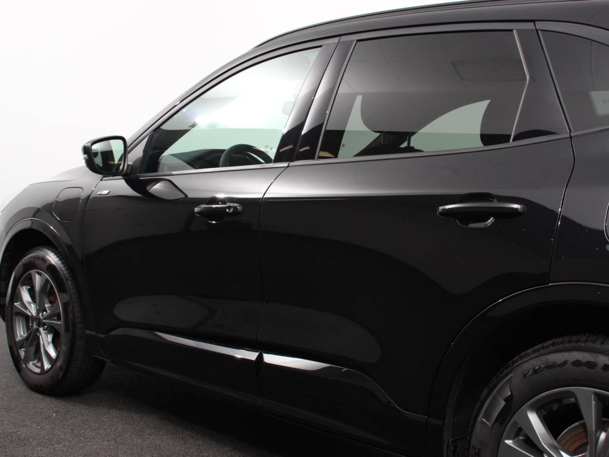 Ford Kuga Ford Kuga 2.5 PHEV ST-Line X | Navigatie | Apple Carplay/Android Auto | Parkeersensoren | Camera | Adaptive Cruise Control | Blind Spot Assist | Elektrische achterklep | Stuurverwarming | Park Assist | LED-koplampen |