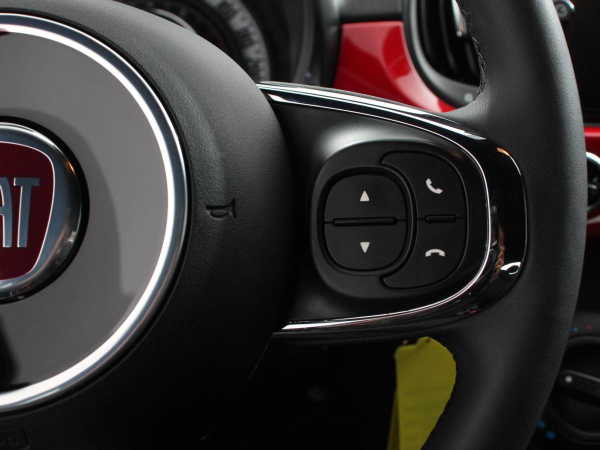 Fiat 500 Fiat 500 1.0 Hybrid Vita | Airco | DAB | Groot Touchscreen scherm | Cruise Control